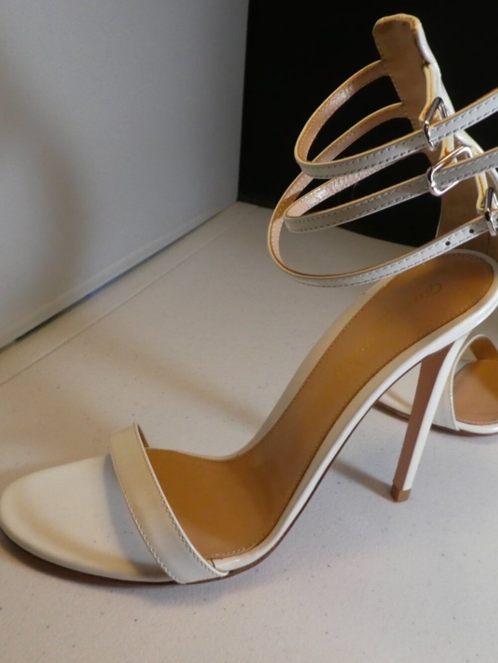 $950 GIANVITO ROSSI WHITE Nude Ankle Strap Shoes Heels Sandals - Picture 3 of 8